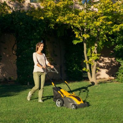 Akku-Rasenmäher in Bassum