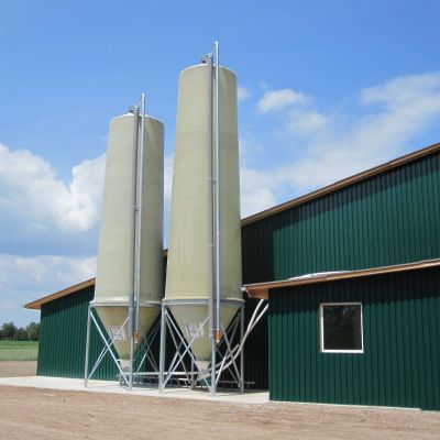 Fütterungstechnik - Gebäude auf dem Land